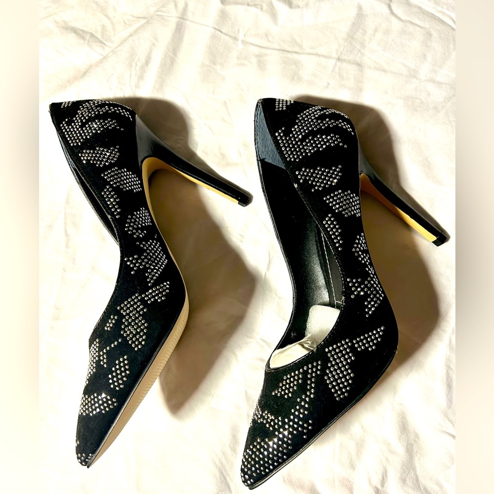 Charles David brand new shoes in original box size 8